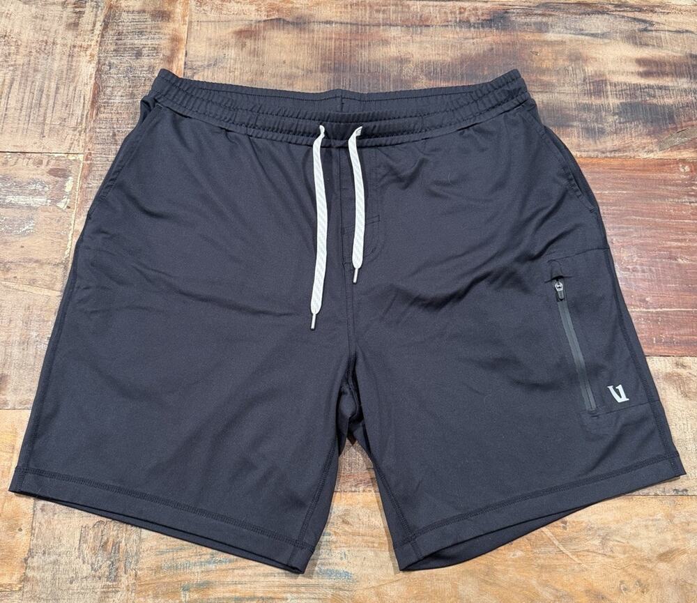 Vuori Men’s XL Black Performance Gym Athletic Shorts Drawstring Zip Pockets